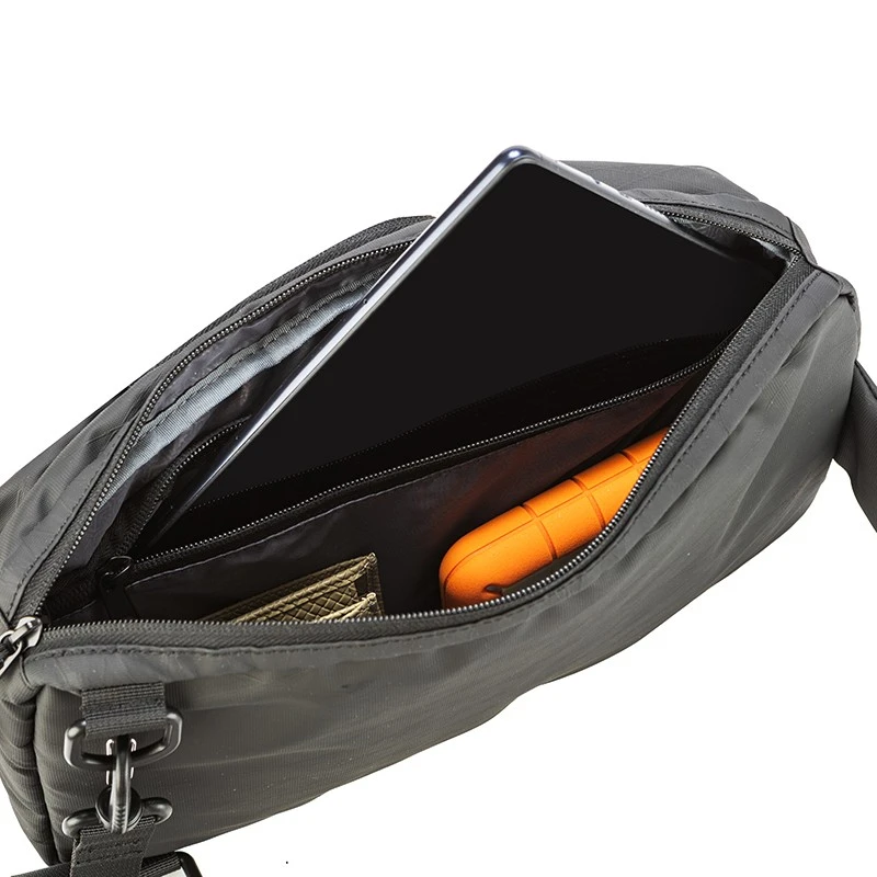 Мъжка раница през рамо за iPad Mini, Silver Flame, K012-1, Черна